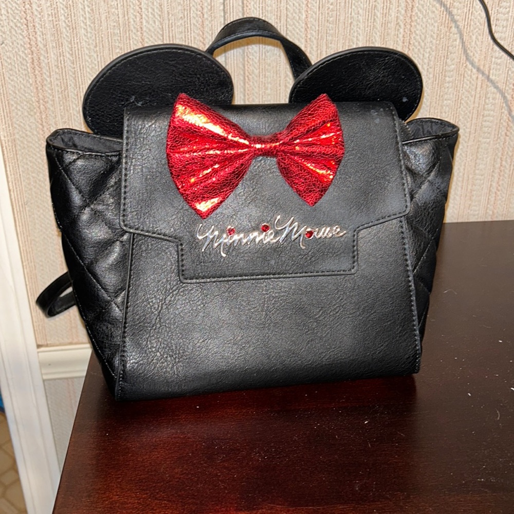 Minnie Mouse convertible backpack/purse